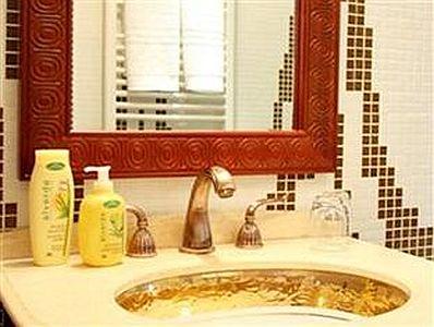 Hotel Amira Heviz -  ванная номера в отеле - ✔️ Amira Hotel**** Hévíz - Отель в санаторном городе Хевиз с услугами СПА