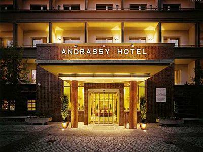 Andrassy Hotell i Budapest i  det 6. distrikt nära till Hjältarnas torg och stadsparken - Mamaison Hotel Andrassy Budapest - Extraerbludande på  Hotel Andrassy, i 6. kvarteret