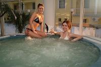 Hotelul de wellness special oferă 3* hotel Aqua Lux