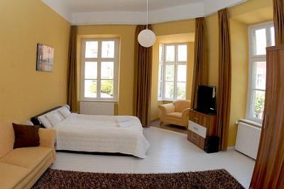 Charmfullt hotell i en romantisk ungersk stad i Papa - Hotell Arany Griff - ✔️ Hotel Arany Griff Papa - billiga priser i det 3-stjärniga hotellet i Ungern