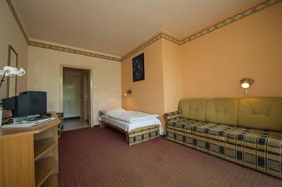割引価格でホテルファミリアホテルバラトンのファミリールーム - Familia Hotel Balatonboglar - バラトン湖、バラトンボグラールの安い宿泊