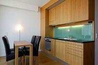 BL Bavaria Apartman şi Jachtklub Balatonlelle - apartamente cu bucătării la un preţ promoţional