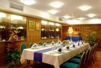 Le restaurant du Hotel Hungaria City Center Budapest offre des spécialités hongroises à Budapest