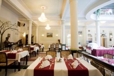 Restaurante del Pannonia Hotel Sopron - Pannonia Hotel Sopron - Hotel a precio favorable en Sopron con servicios de wellness