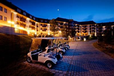 Golf  Club wacht de hotelgasten met grote kortingen in Bukfurdo - ✔️ Greenfield Golf Spa Hotel Bukfurdo**** - Greenfield wellness en spa hotel in Buk, Bukfurdo, Hongarije