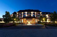 Greenfield Hotell Bükfürdö, 4 tsjärnig Wellness, Spa, Golf hotell i Bükfürdö med billiga packet erbjudande 