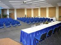 Hotel de conferencias en Siofok - la sala de conferencias del hotel  CE Plaza al lado del Lago Balatón