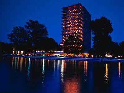 Hotel Europa - Club Siofok - hotel cu panoramă pe Balaton - ✔️ Hotel Europa Siofok** - Hotel ieftin în Siofok, Balaton