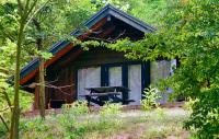 Kalmar Bungalow - Club Tihany - délicieuses maisons en bois au bord de la forêt