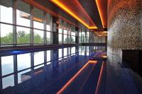 Sheraton Hotel Kecskemét - hotellets lyxiga simmbassäng med wellness veckoslut