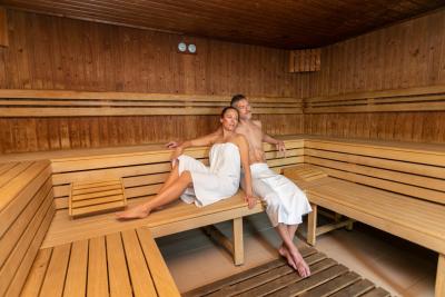 Saune all'Hotel Gotthard - hotel di lusso a 4 stelle a Szentgotthard - pacchetti wellness e vacanze familiari in Ungheria - ✔️ Gotthard Therme Hotel**** Szentgotthárd - hotel vicino al confine austriaco - ungherese