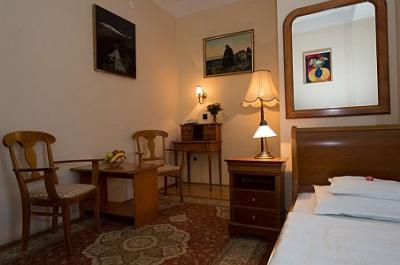 Una habitación con el descuento de última hora, ofertas de bienestar - Grand Hotel Aranybika*** Debrecen - hotel de 3 estrellas en Debrecen