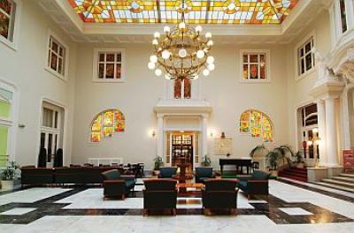 Grand Hotel Aranybika din Debrecen - recepţie elegantă  - Grand Hotel Aranybika*** Debrecen - hotel în Ungaria