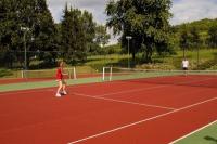 Tenisbana i Tarcal på Greve Dagenfeld Slottshotell