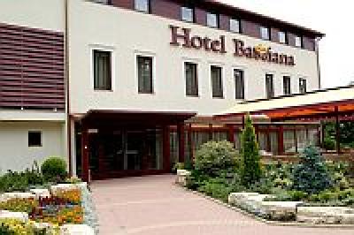 Hotel Bassiana in Sarvar - Neues Hotel in Sarvar - 4-Sterne Hotel Bassiana Sarvar - ✔️ Hotel Bassiana**** Sárvár - 4 Sterne Wellness Hotel in Sarvar