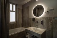 ✔️ Hotel Civitas - Olcsó szállás Sopron legmodernebb szállodájában - szálloda fürdőszobája