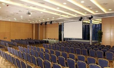 Det största konferensrummet i Norra-Ungern med plats för 700 personer - Hotell Eger**** Park Eger - rabatt wellness hotell i Eger, Ungern
