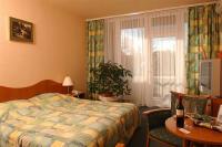 ¿Alojamiento en Eger? Habitación a precio reducido en el Hotel Flora