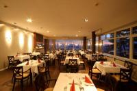 Vasarely restaurant - matsal på Hotell Kikelet i Pecs