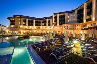 Lotus Therme Hotel i Spa, Heviz - Pięciogwiazdkowy hotel węgierski zaprasza gości na weekend wellness!  - ✔️ Lotus Termy i Spa Hotel***** Heviz - Luksusowy hotel termalno-leczniczy w ofercie promocyjnej