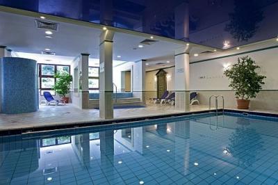 Hotel Lover Sopron Wellnesshotel Sopron - Schwimmbad - ✔️ Hotel Lövér Sopron*** - Spezielles Wellnesshotel mit Halbpension in Sopron