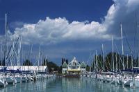 Przystań jachtów Hotelu Marina-Port Balatonkenese - czterogwiazdkowy hotel nad Balatonem