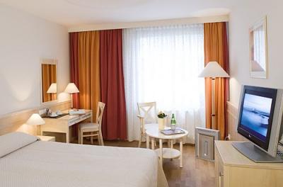 4 gwiazdkowy Hotel Mercure City Center Budapeszt, w sercu miasta, blisko Dunaju - ✔️ Hotel Mercure Budapeszt City Center - Hotel Mercure w sercu miasta w Budapeszcie