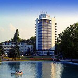 Hotel Nagyerdo - hotel w Debrecen, nad jeziorem - ✔️ Hotel Nagyerdő*** Debrecen - Termalny hotel wellness w Debreczynie