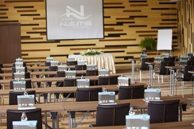 Sala conferenza moderna al lago di Velence - Vital Hotel Nautis - ✔️ Hotel Vital Nautis**** Gardony - albergo benessere sulla riva del Lago di Velence