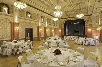 Salle de banquet à Pécs - Palatinus Grand Hotel dans la centre de Pecs - Palatinus Grand Hotel*** Pécs - hôtel 3 étoiles à Pecs