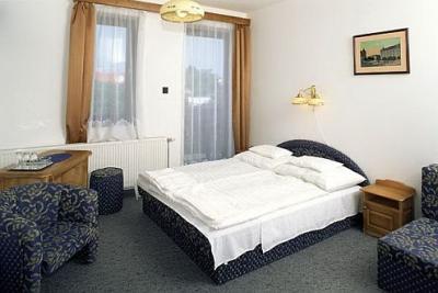 Hermosa habitación doble en el Hotel Revesz Gyor, Hoteles Gyor - Hotel Revesz - Gyor - hotel de 3 estrellas en Gyor a precio favorable
