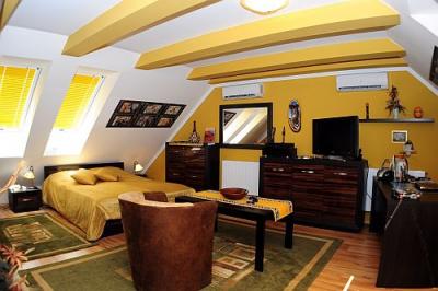 Hotel Villa Classica Papa - romantyczna sypialnia na Węgrzech - ✔️ Hotel Villa Classica Papa - Czterogwiazdkowy hotel z ulgowami cenami