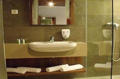 Hotel Zenit Vonyarcvashegy - balatoni szállás elérhető áron reggelis vagy félpanziós ellátással - ✔️ Hotel Zenit**** Balaton Vonyarcvashegy - Akciós wellness hotel panorámával a Balatonra