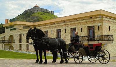 Hotel Kapitany in Sumeg offers horse cart services - ✔️ Hotel Kapitany**** Wellness Sumeg - wellness Hotel Kapitany with special price packages in Sumeg