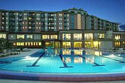 Karos Spa Hotel**** è un eccezionale hotel a Zalakaros - ✔️ Hotel Karos Spa**** Zalakaros - hotel Spa e di benessere a Zalakaros con offerte speciale in Ungheria