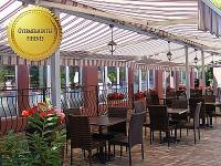 Restauracja hotelu Duna Wellness w Rackeve ze szwedzkim stołem 