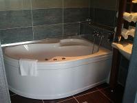 Betaalbare accommodatie in het Duna Relax Event Wellness Hotel in Rackeve - badkamer