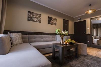 Hotel Komló Gyula - romantic and elegant hotel rooms in Gyula at discount prices - ✔️ Komló Hotel Gyula**** - discount accommodation in Gyula in Hotel Komló with half board