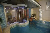Sauna finlandese e piscina d'esperienza all'Hotel Korona a Eger