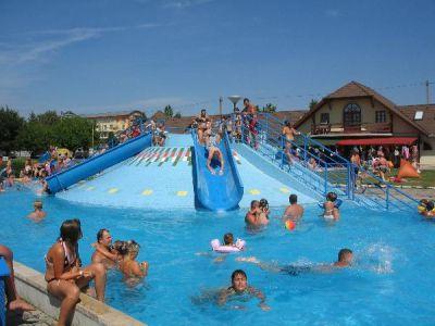 Spa Zsory con piscine d'esperienza - Hotel Nefelejcs  - ✔️ Nefelejcs Hotel Mezokovesd*** - albergo a prezzi scontati a Mezokovesd