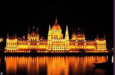 Vista nocturna al Parlamento y al Danubio - Hotel Novotel Danube Budapest - ✔️ Hotel Novotel Danube Budapest**** - Novotel Danube Budapest