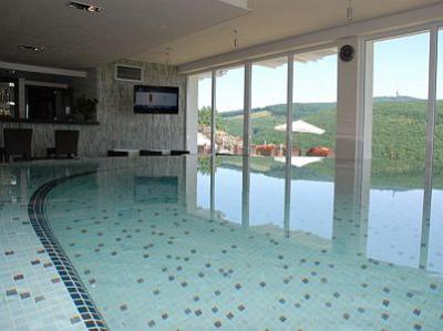 Wellness pool with panoramic view to Kekesteto in Hotel Ozon Residence - ✔️ Hotel Residence Ozon**** Matrahaza - Discount wellness hotel with half board in Mountain Matra