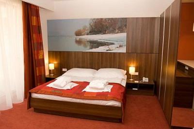Double room in Royal Club Hotel in Visegrad - discount room prices  - ✔️ Royal Club Wellness Hotel**** Visegrád - wellness hotel in Visegrad with half board