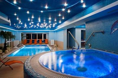 Jacuzzi e piscina interiore a Sopron - week end benessere a Sopron in Ungheria - Aparthotel Saphir Aqua Sopron - hotel benessere a prezzi vantaggiosi a Sopron 