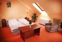 Una habitación barata de última hora en la pensión Svájci Lak, Nyiregyhaza 