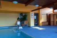 Area benessere all'Hotel Var Visegrad - piscina e sauna per un week-end benessere