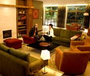 Adina Appartament Hotel - Lobby - Zimmerreservierung, Aktionen