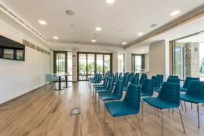 Conferentiezaal Akadémia Wellness Hotel in Balatonfüred - ✔️ Akadémia Wellness Hotel**** Balatonfured - Speciaal wellnesshotel met arrangementen voor halfpension