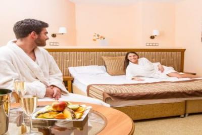 Hotel Aphrodite Zalakaros - Special halvpension i Zalakaros - ✔️ Aphrodite Wellness Hotel**** - halvpension Wellness i Zalakaros