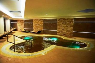 Jacuzzi all'Hotel Atlantis di Hajduszoboszlo Ungheria - ✔️ Atlantis Hotel**** Hajdúszoboszló - hotel benessere e di cura a Hajduszoboszlo